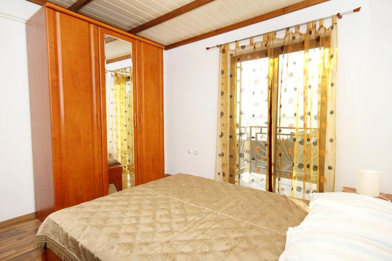 Apartment Klenovica 5580B Dış mekan fotoğraf